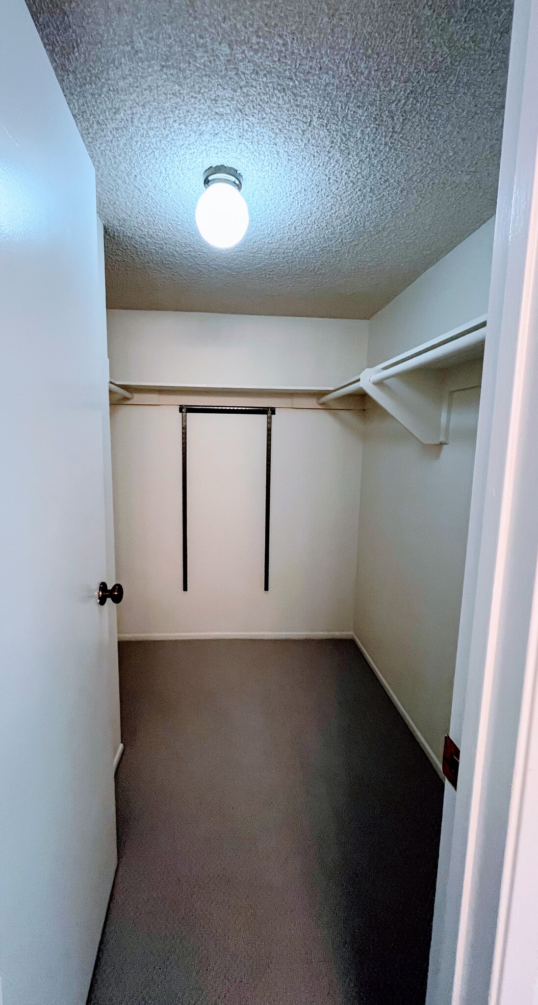 Walk-in closet - 999 San Pasqual St