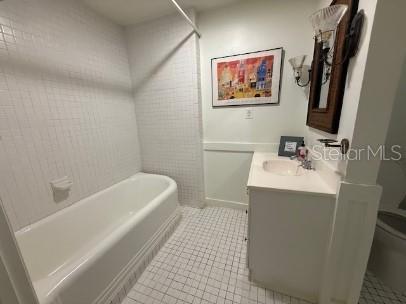 Building Photo - 350 Desoto Ave