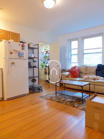 Primary Photo - 21 Claymoss Rd