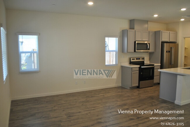 Building Photo - 3057 Pruett Dr