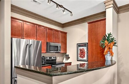 Kitchen - 42 Schenck Pky