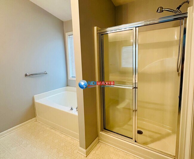 Building Photo - Beautiful ranch in the DISCOVERY cluster i...