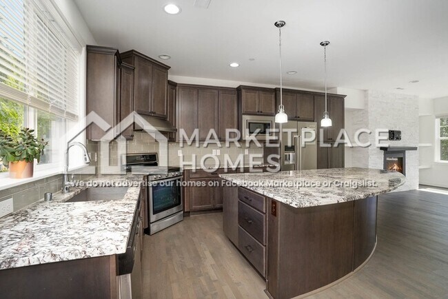 Building Photo - 23942 SE 45th Pl