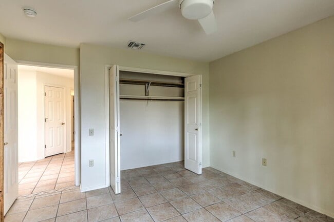 Building Photo - San Ignacio Vistas - Green Valley (Age Restricted community, at least one person must be 55 or ol...