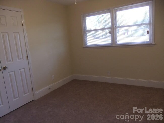 Building Photo - 1459 Legion Rd