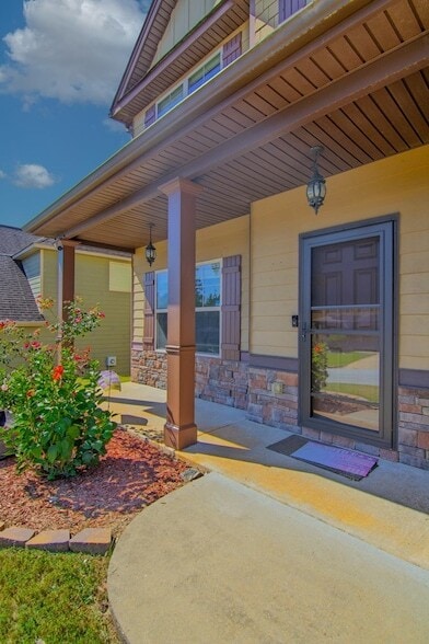 Building Photo - 1907 Westminster Dr