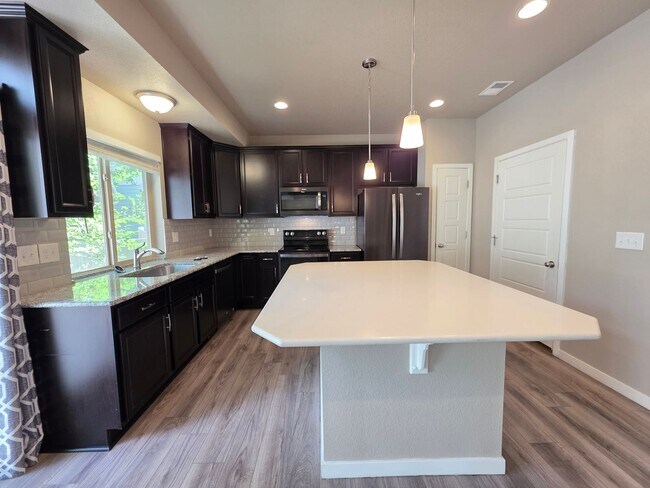 Building Photo - 9216 Timberlake Loop