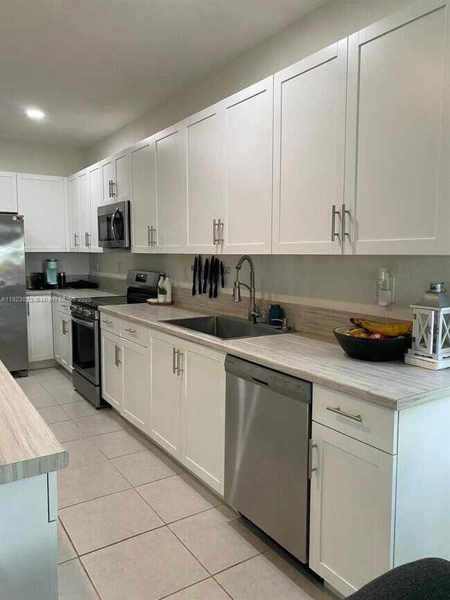 Building Photo - 25417 SW 108th Ct