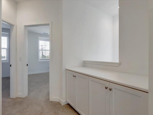 Building Photo - 1452 N Harbor Blvd