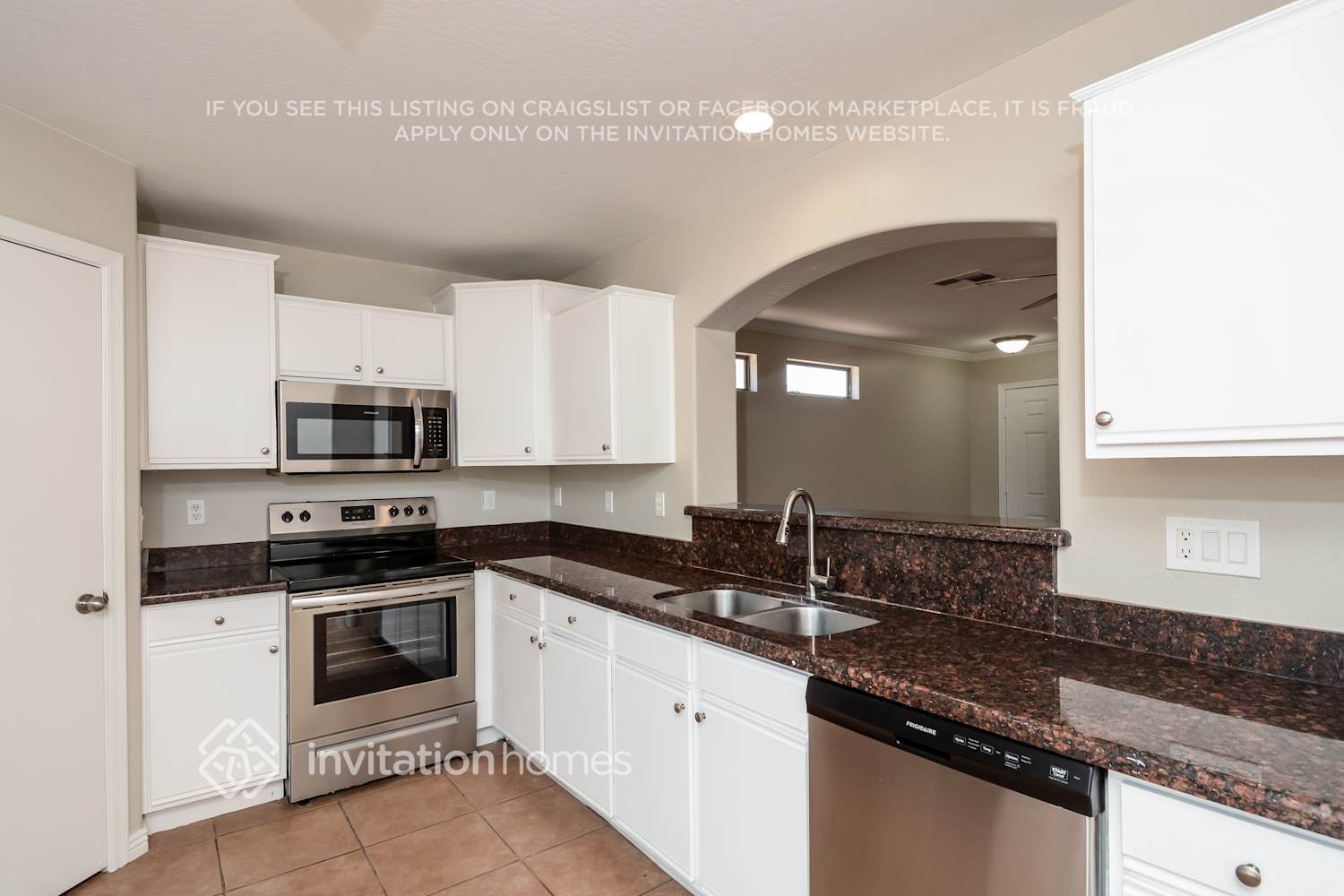 Building Photo - 12406 W Flores Dr