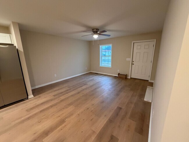 Building Photo - New Construction Duplex For Rent: 511 Maryland Ave, Burlington, NC