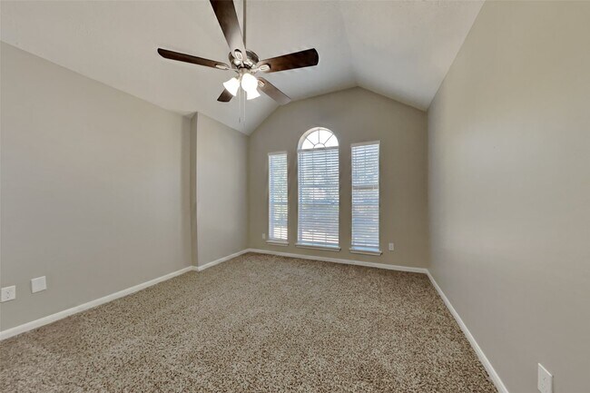 Building Photo - 7022 Echo Pines Dr