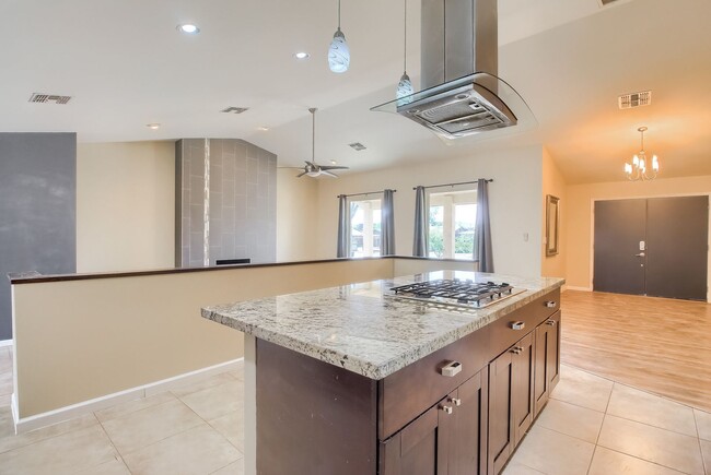Building Photo - 4 Bedroom 3 Bathroom Single Family Home in...