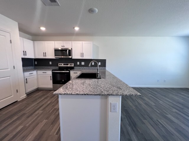 designer kitchen with backsplash and matching sink - 5545 S Havasu Creek Rd