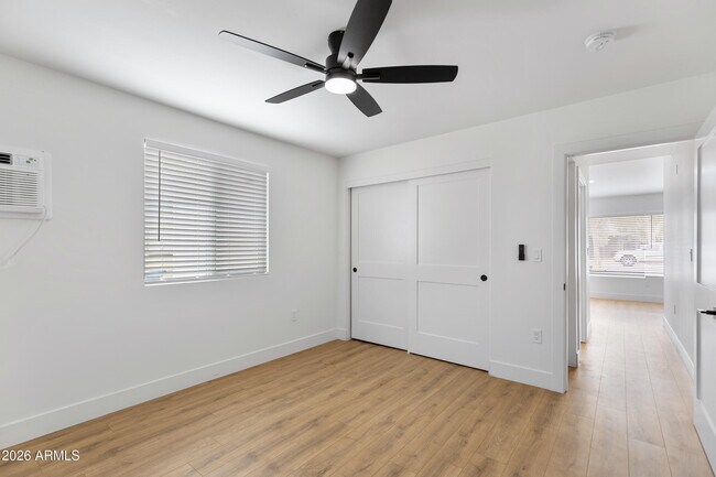 Building Photo - 2045 S Hammond Dr
