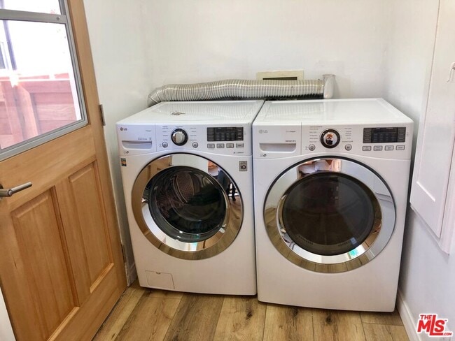 Building Photo - 1727 Franklin St