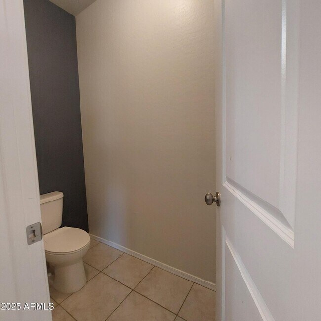 Building Photo - 25322 W Carson Dr