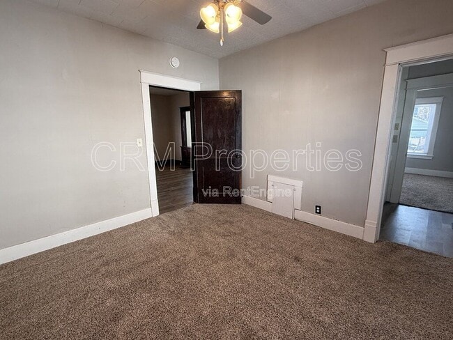 Building Photo - 310 N Lindsay St