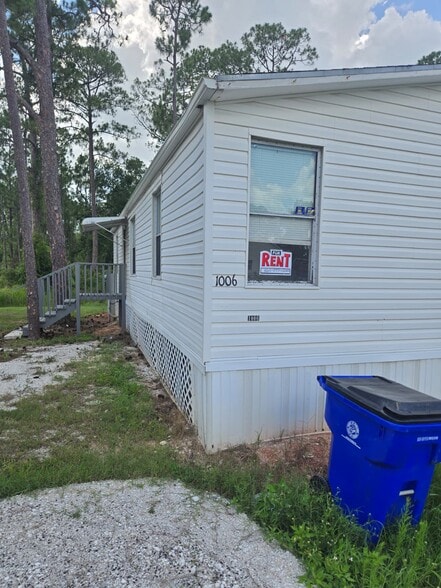 Building Photo - 1006 W Maxanna Blvd