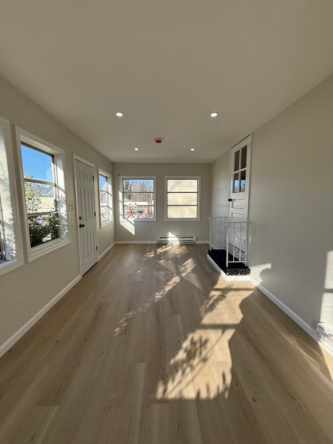 Building Photo - 520 Purce St