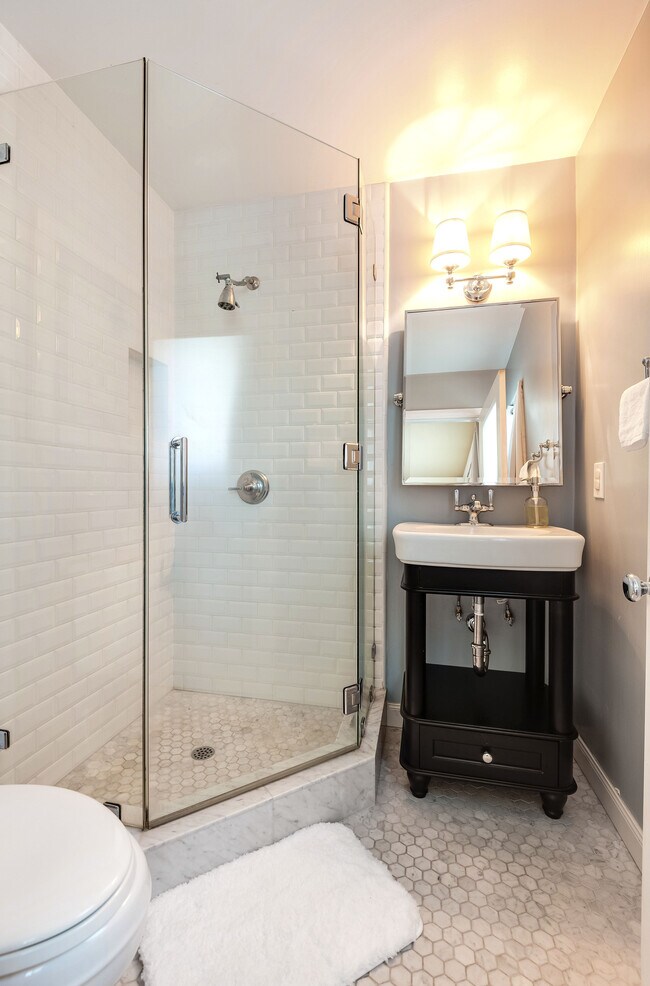 Building Photo - 4443 Saugus Ave