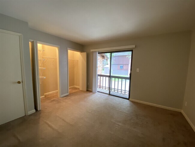 Building Photo - 2265 Green Timbers Trail