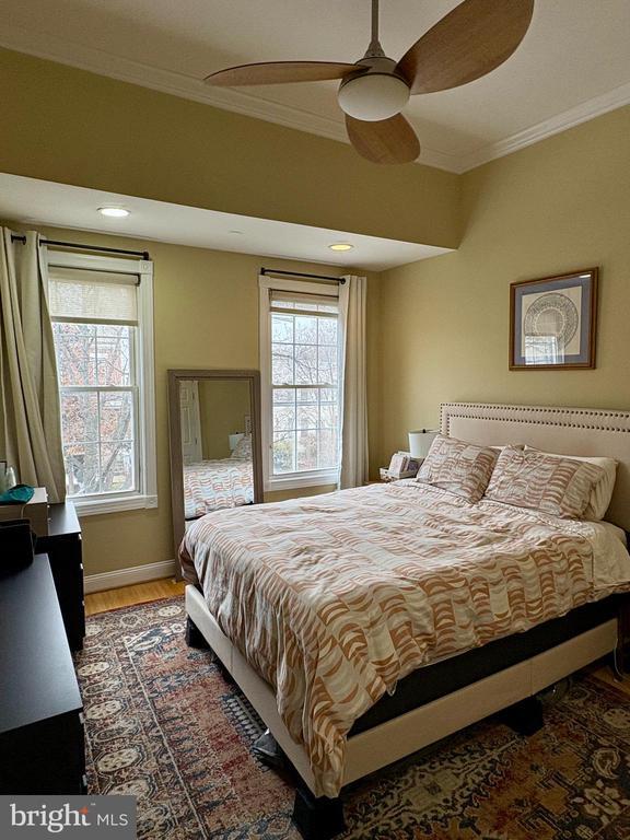 Building Photo - 1011 8th St NE