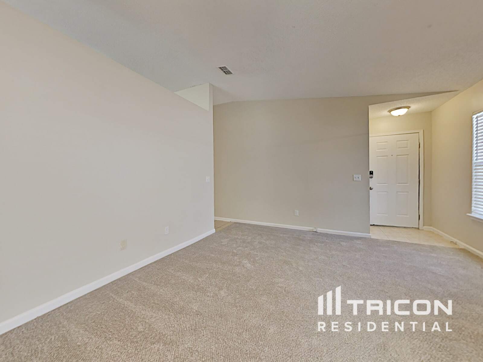Building Photo - 1293 Munson Cove Dr
