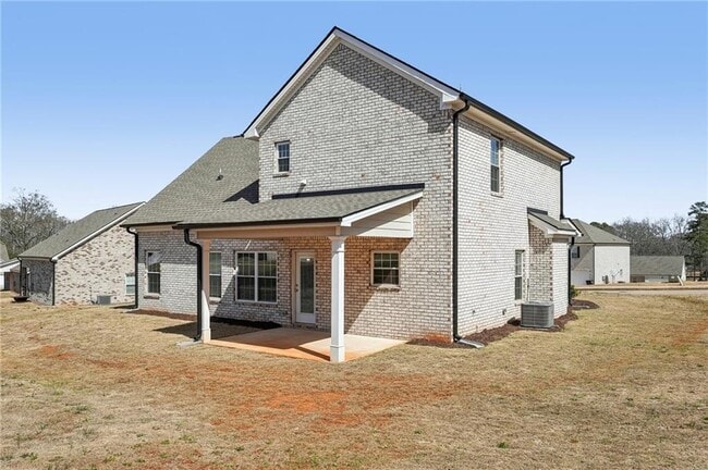 Building Photo - 516 College Dr
