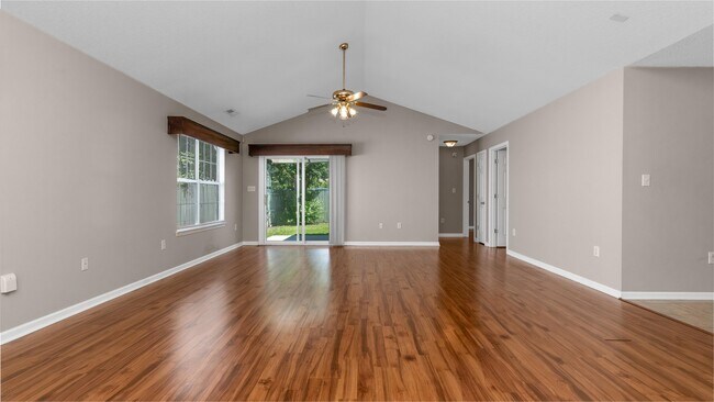 Building Photo - 112 Dusty Trail Ln