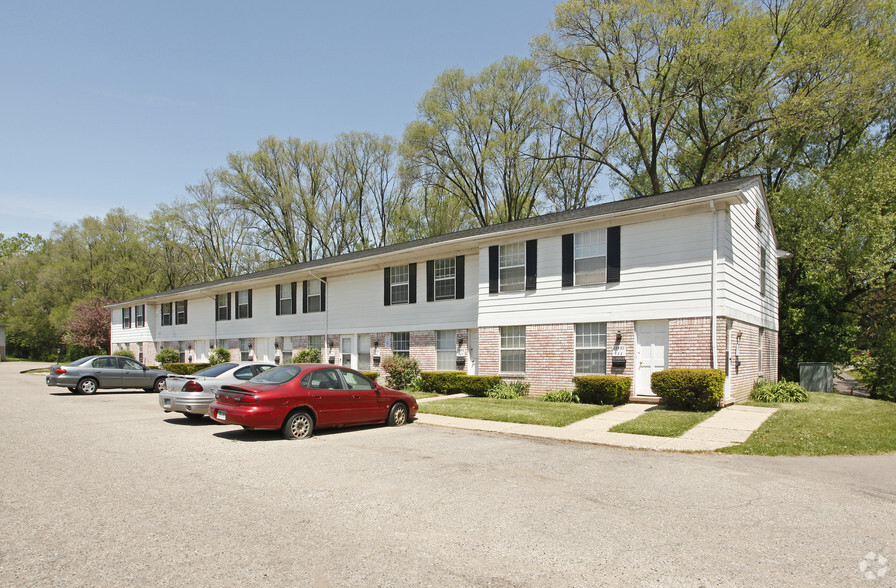 Primary Photo - Willow Creek Apartments