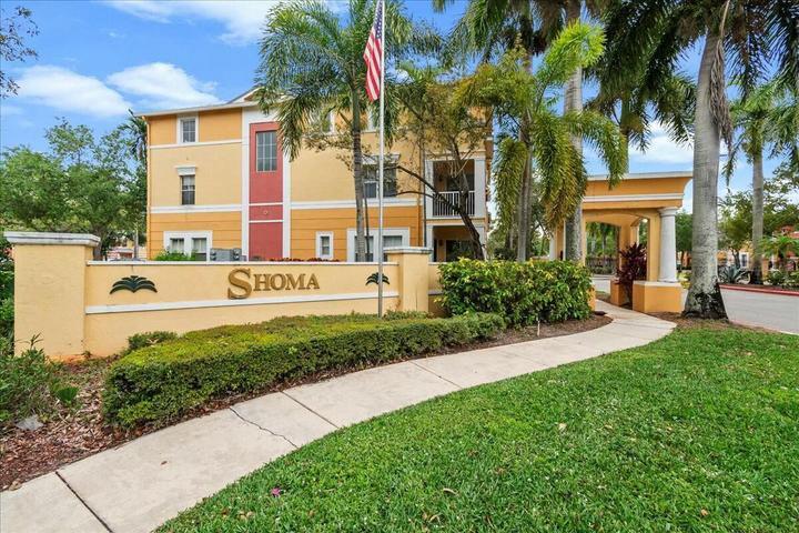 Building Photo - 1109 Shoma Dr