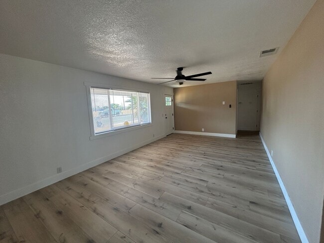 Building Photo - NEW, NEW NEW in Hanford