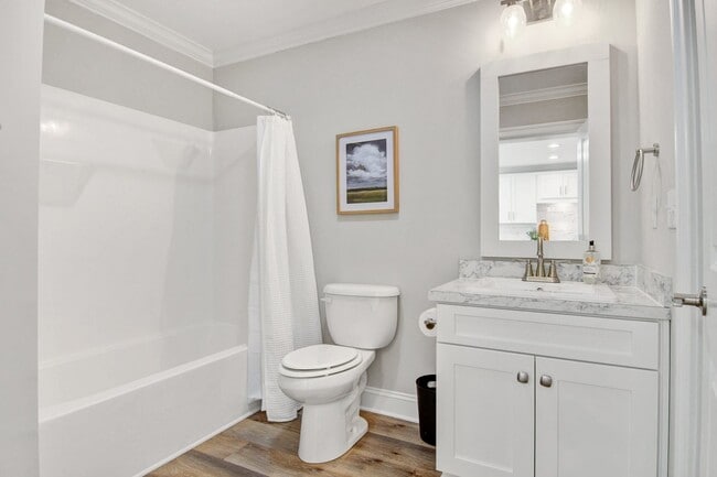 Building Photo - Modern 2-Bed, 2-Bath Single-Level Townhome...
