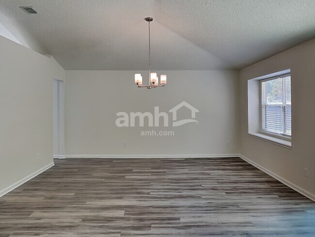 Building Photo - 145 Johns Glen Dr