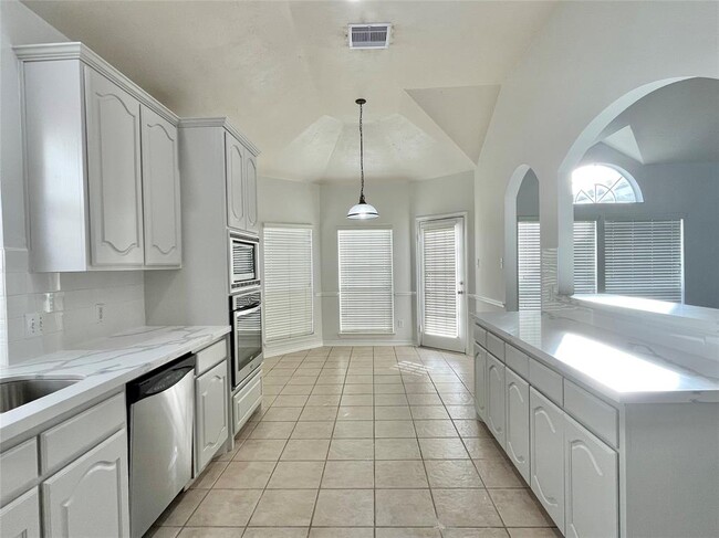 Building Photo - 22923 Palomino Creek Ct