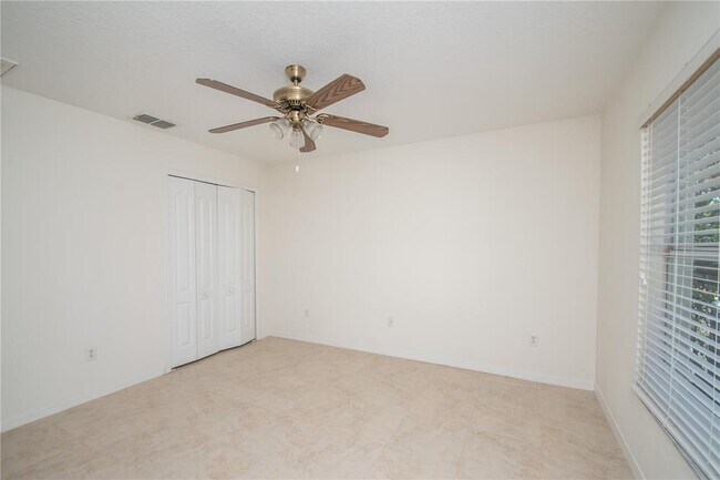 Building Photo - 14780 Edgemere Dr