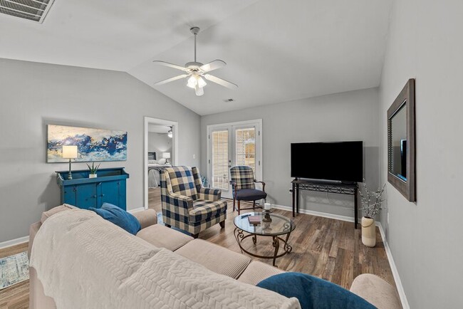 Building Photo - 2150 Oak Bend Dr