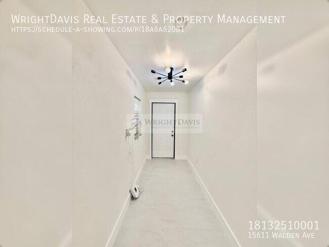 Building Photo - 15611 Walden Ave