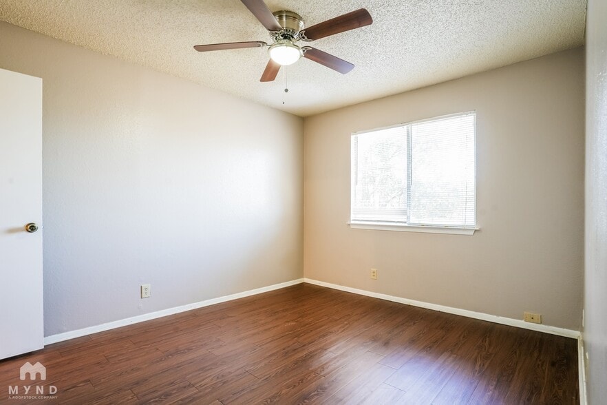 Building Photo - 12800 Tomanet Trail