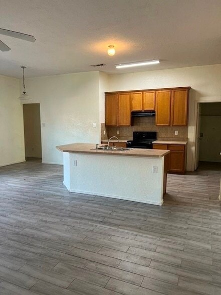 Building Photo - 12513 Viewpoint Ln