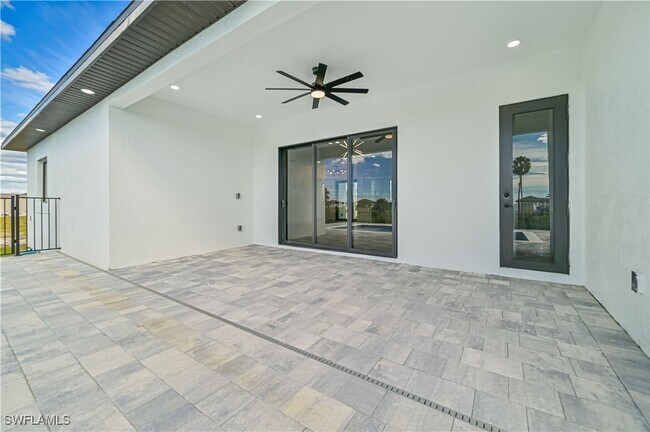 Building Photo - 106 NW 18th Pl