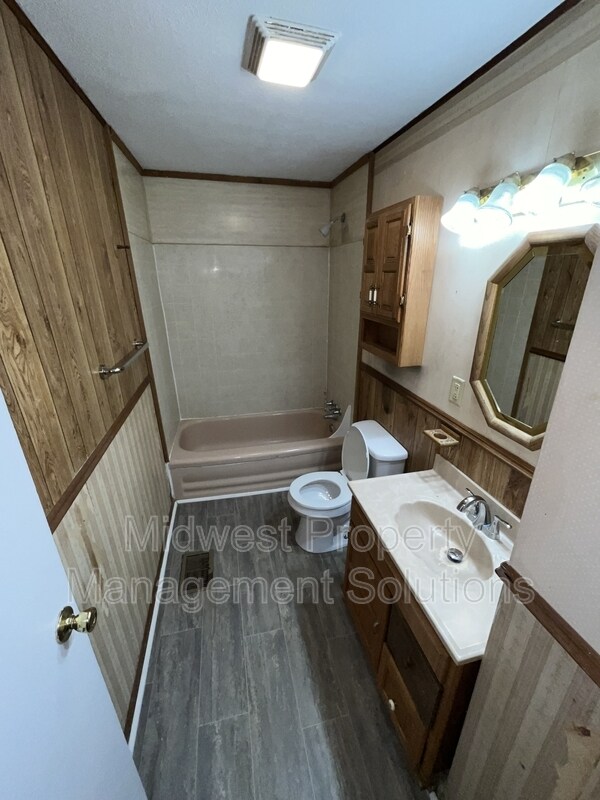 Building Photo - 4025 Brown St