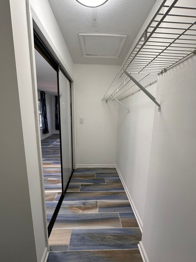 Building Photo - Newly Renovated 3 bedroom home in Miramar Beach