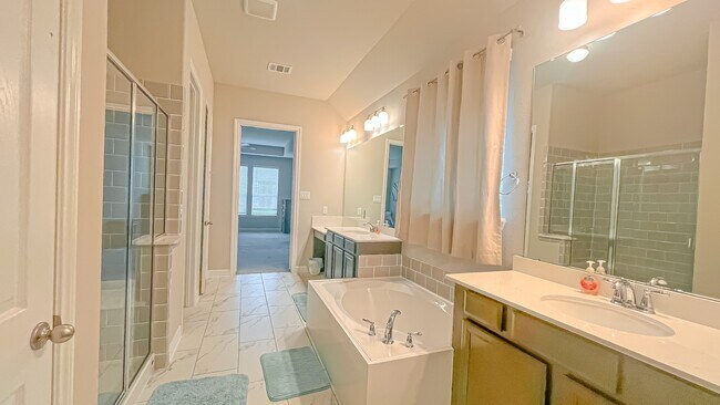 Building Photo - 2114 Partridgeberry Ln