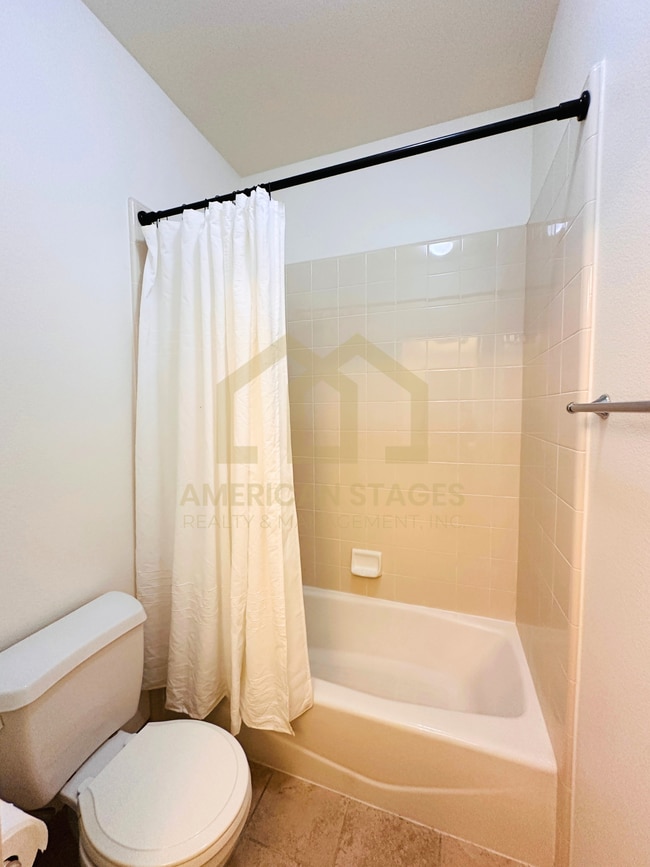 Building Photo - 1623 Barolo Pl