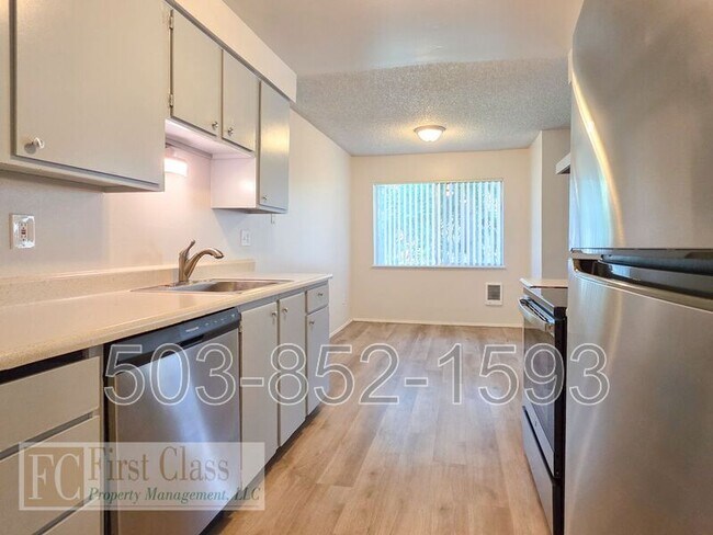 Building Photo - 1364 NE 186th Ave