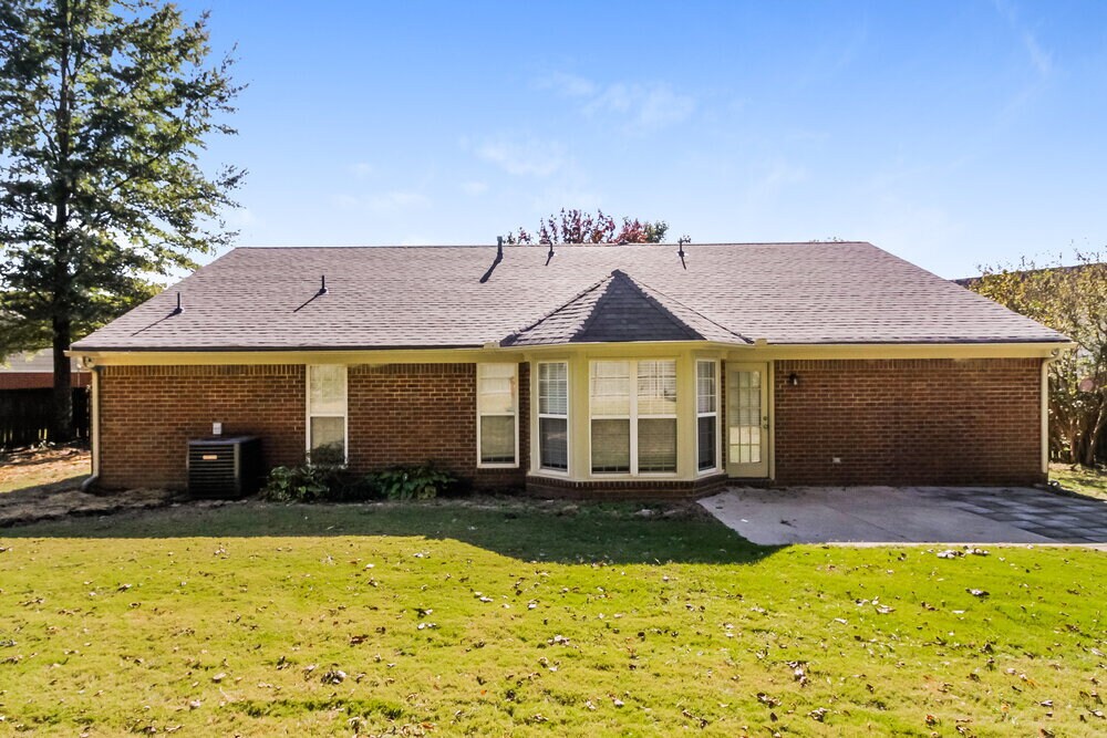 Building Photo - 8153 Green Valley Cove