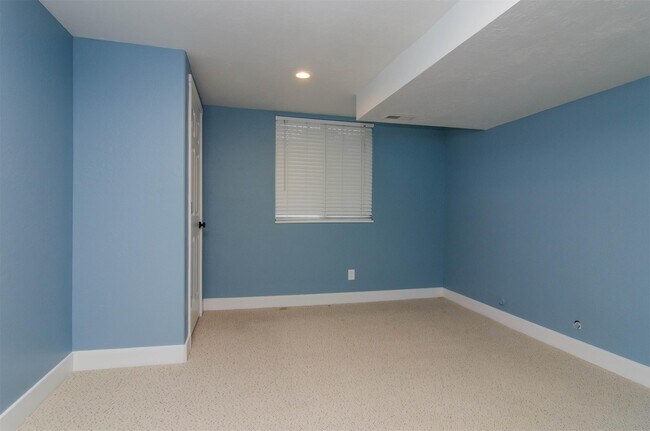 Building Photo - 1311 S 1615 E