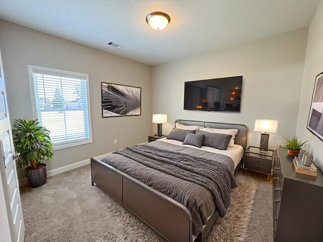 Building Photo - 310 Parkersburg Ln